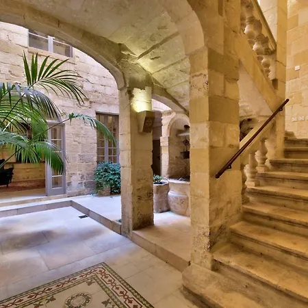 Palazzo Rose Of Rhodes By Vallettastay * Βαλέτα