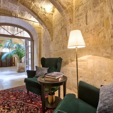 Palazzo Rose Of Rhodes By Vallettastay בית נופש ואלטה