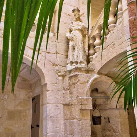 Palazzo Rose Of Rhodes By Vallettastay