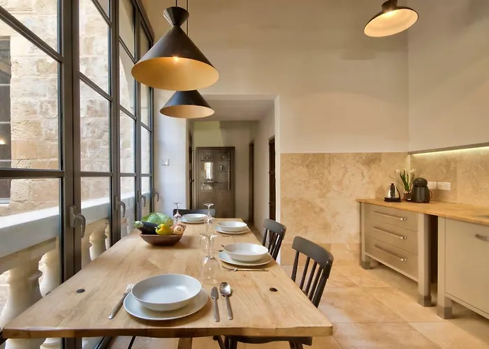 Palazzo Rose Of Rhodes By Vallettastay בית נופש *